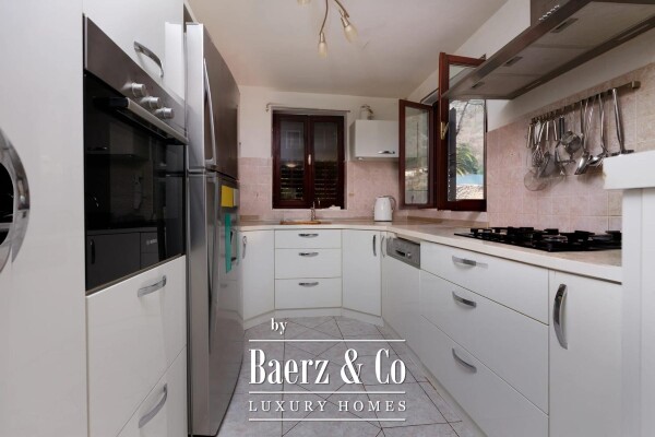 photo 9 Mošćenička Draga, spacious property with 7 condominium units on an 893 m² plot