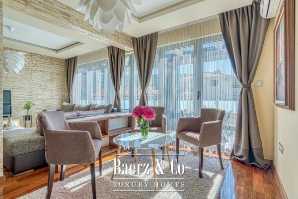 photo 8 Duplex Penthouse with a Garage in Budva