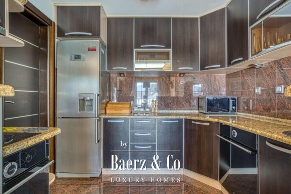 photo 13 Duplex Penthouse with a Garage in Budva