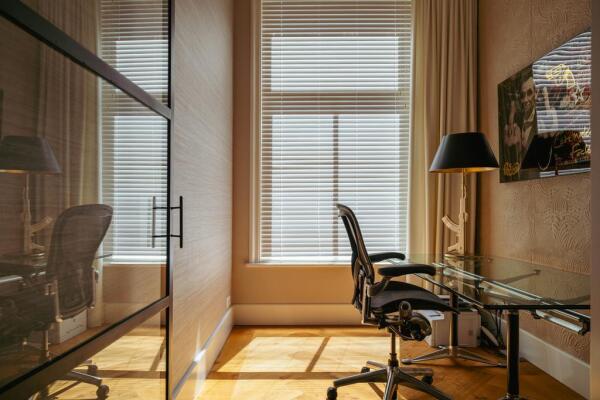 photo 26 Vossiusstraat 31 H