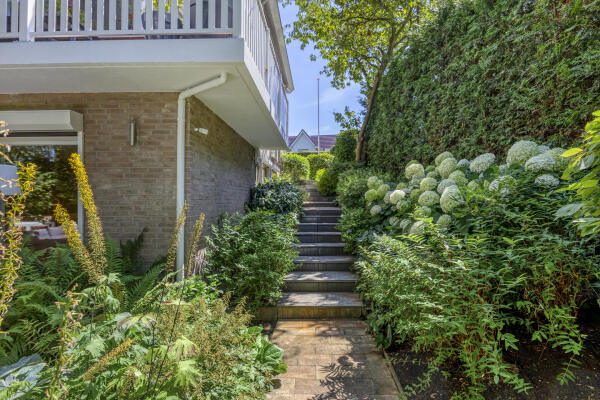 photo 33 Oosteindseweg 13