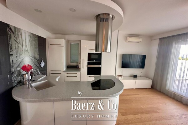 photo 2 Split, Žnjan, exclusive penthouse with a spacious terrace and beautiful sea view