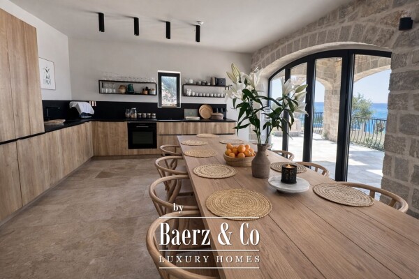 photo 10 Luxurious Villa in Budva Municipality with a Panoramic Sea View