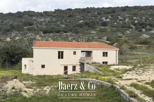 photo 21 Brač, Nerežišća, a stone villa on a spacious plot of 28,122 m².