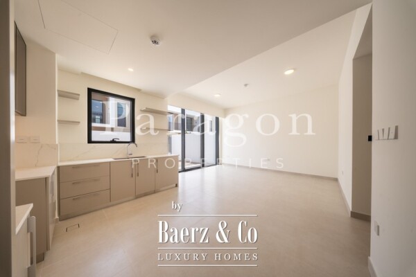 photo 32 Brand New | Single Row | Prime Location
