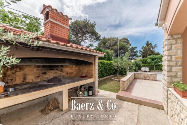 photo 4 Zadar, Vir, detached house, beautiful garden, possibility of a restaurant on the ground floor