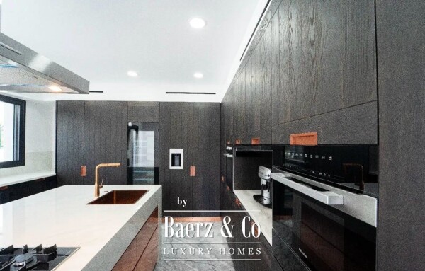 photo 5 Luxury Villa for Rent | Germasogeia | 650 m²