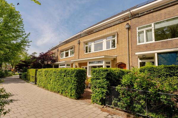 photo 64 Diepenbrockstraat 18