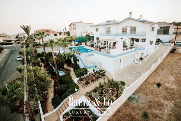 photo 2 Villa For sale, Limassol City, 739 sq.m.