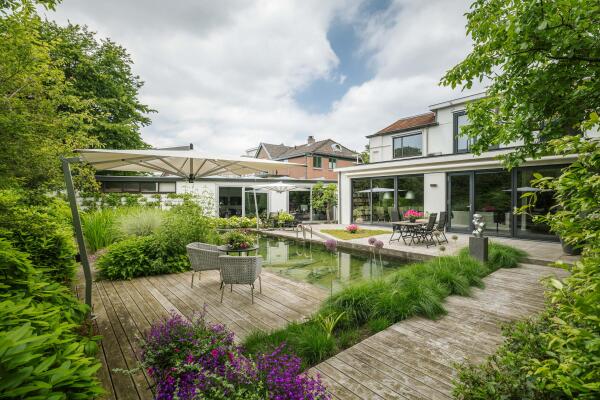 photo 8 Worp 83