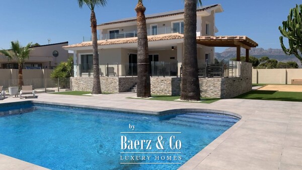 photo 1 Beautiful luxury home in Alfaz del Pi