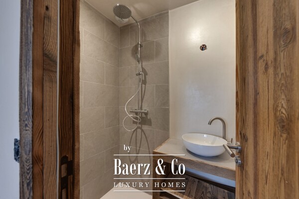 photo 11 New 3-bedroom + mountain corner apartement - Petit Alaska
