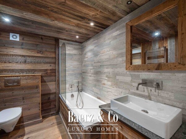 photo 10 Spacious Duplex Apartment - 4 Bedrooms