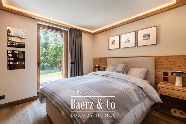 photo 10 Exceptional chalet of 330 sqm with 5 bedrooms and garden