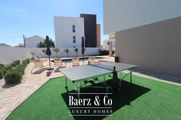 photo 5 Zaton, modern villa with a pool and a large garden