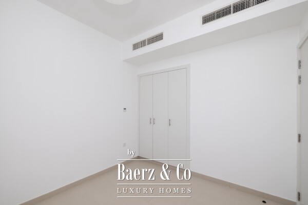 photo 10 PRIME SINGLE ROW | AVAILABLE SOON