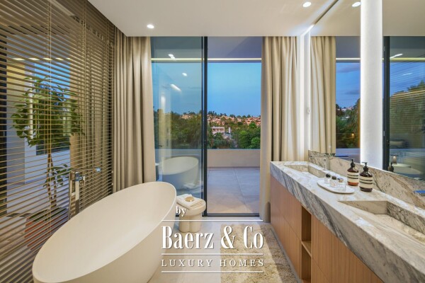 photo 18 Villa - New Golden Mile - Estepona East - Ref: 8739