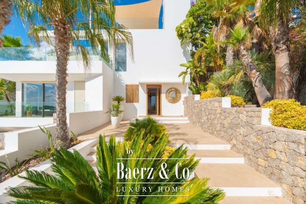photo 5 Beautiful luxury home in Cap Martinet, Cap Martinet