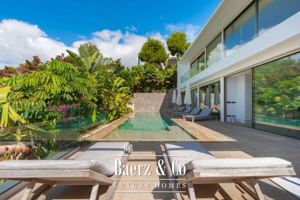 photo 7 Beautiful luxury home in Cap Martinet, Cap Martinet