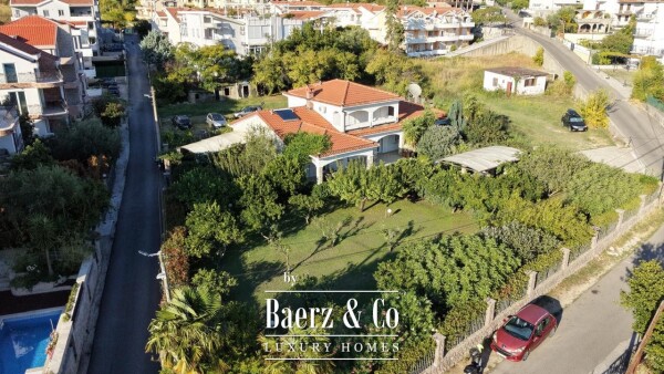 photo 2 Villa in Herceg Novi Near the Yacht Marina
